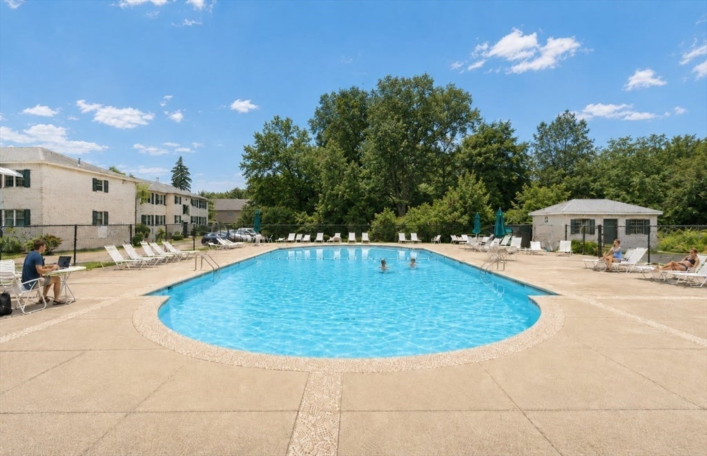 133 Lake Shore Rd #4, Boston, MA, 133 Lake Shore Rd #4, Boston, MA Photo #13
