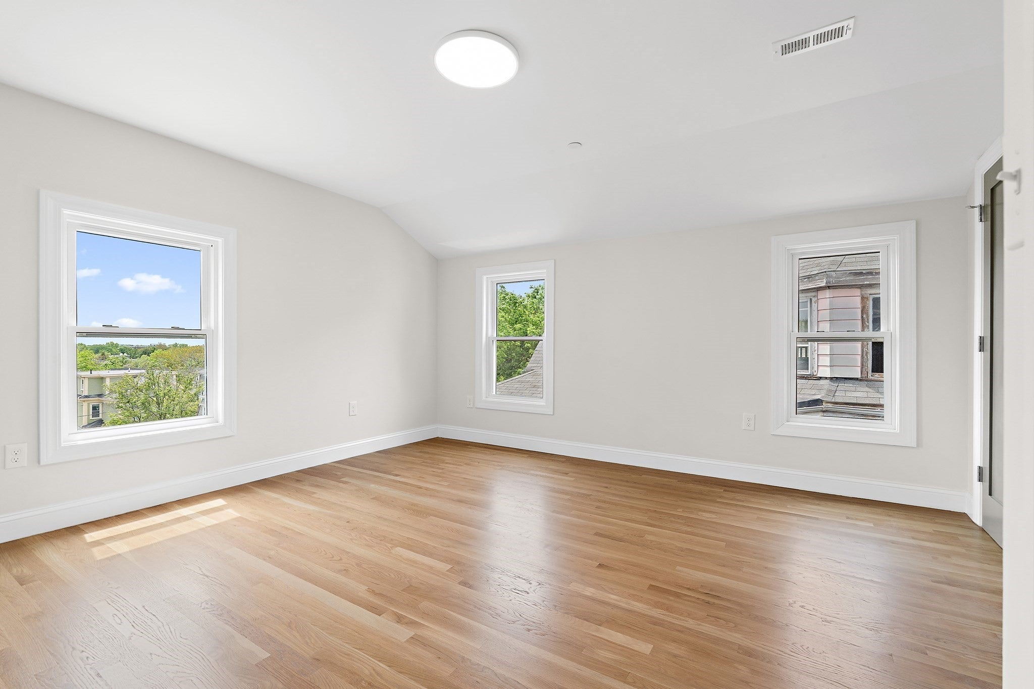 12 Foskett St #3, Somerville, MA, 12 Foskett St #3, Somerville, MA Photo #4