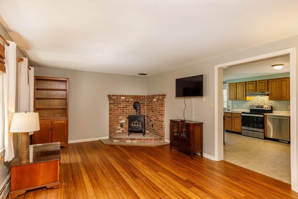 144 Neilson Road