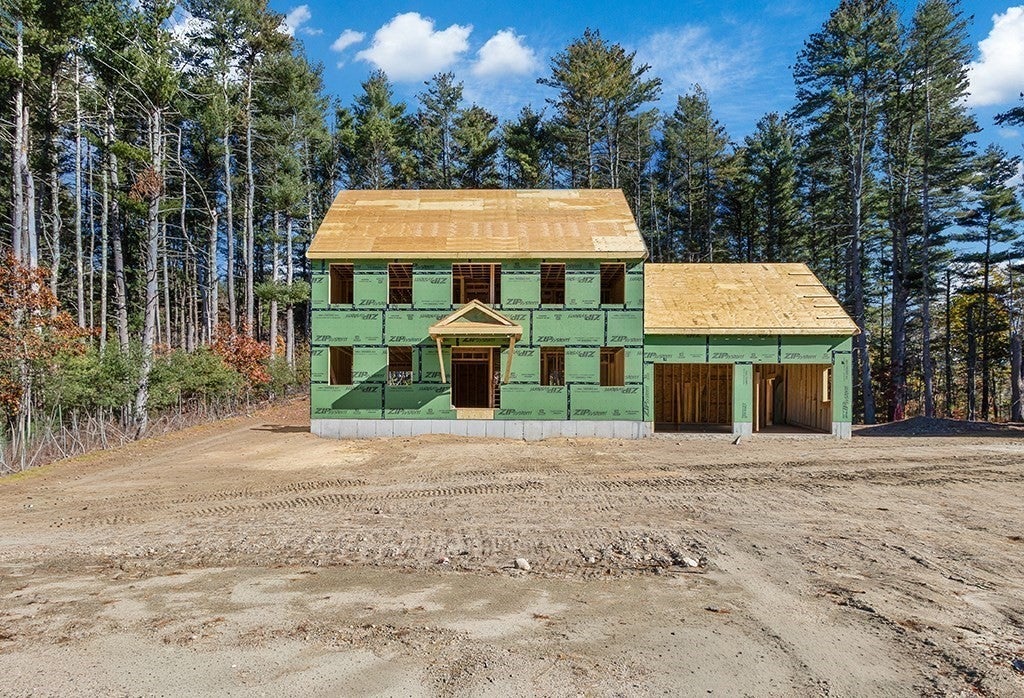 Photo: 3 Burr Trail Cir, Bellingham, MA