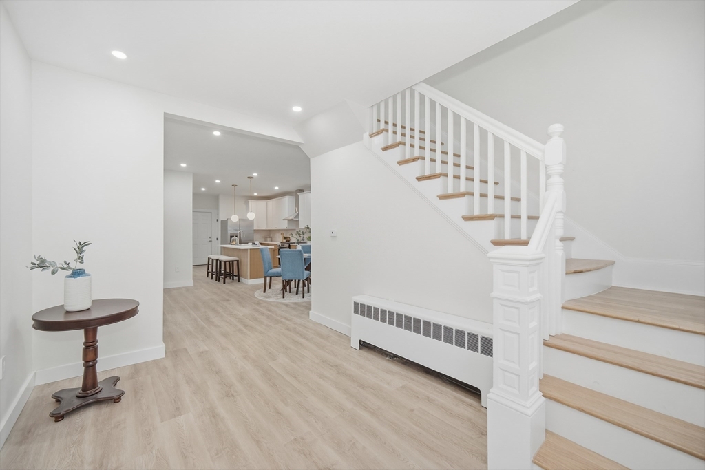 582 Main St
