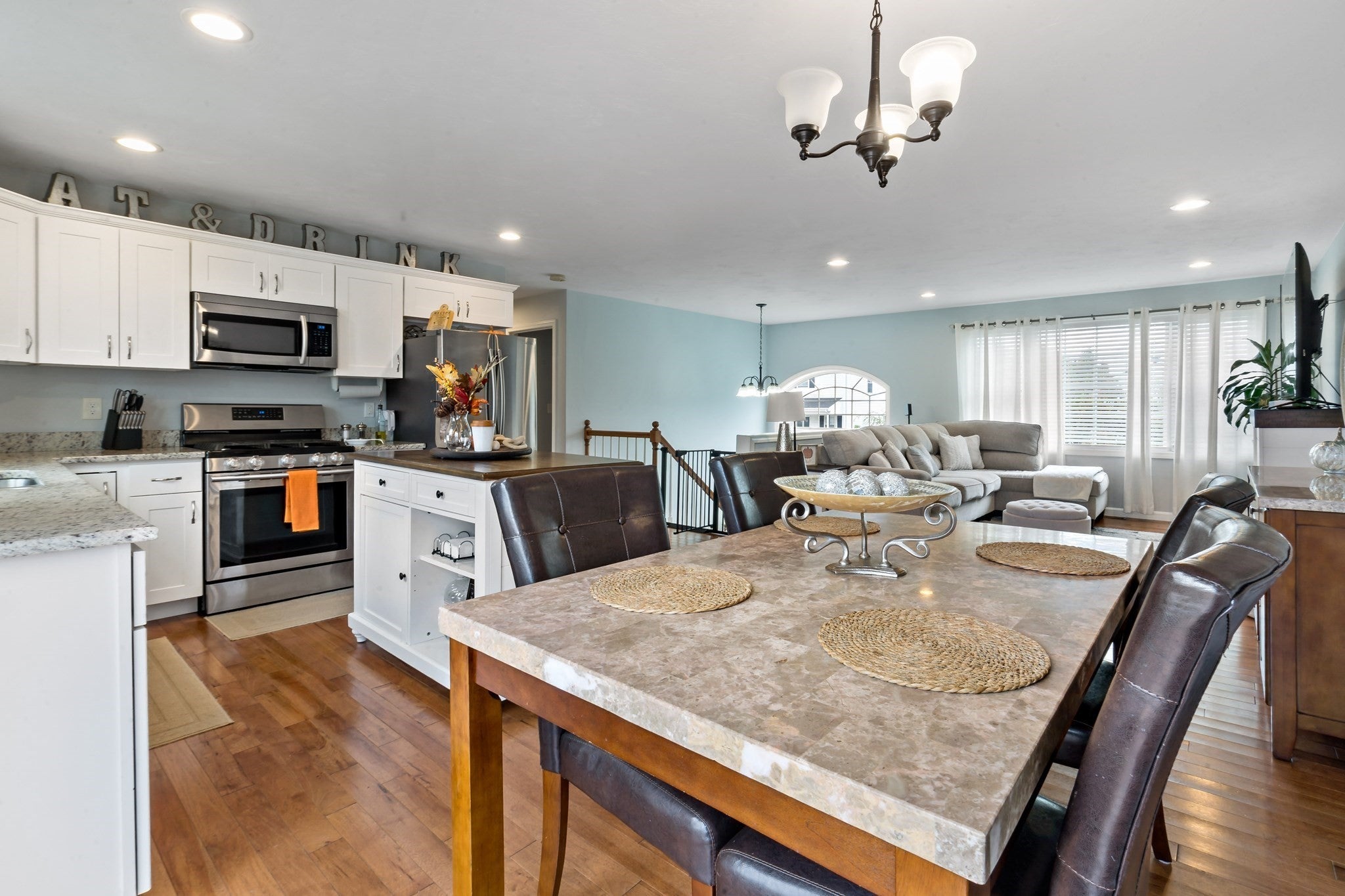 10 Tiffany Dr, Fall River, MA Photo #5