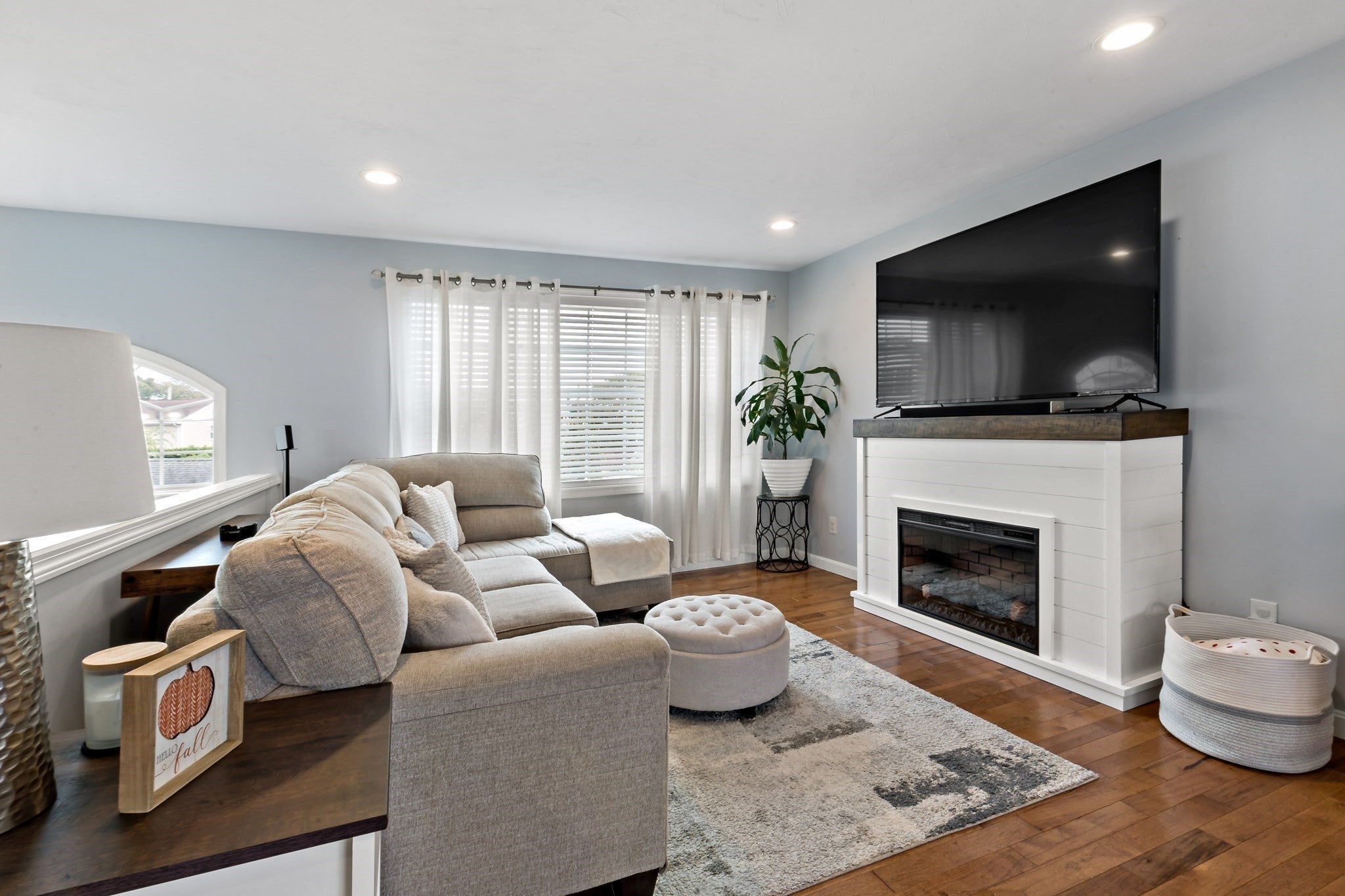 10 Tiffany Dr, Fall River, MA Photo #6