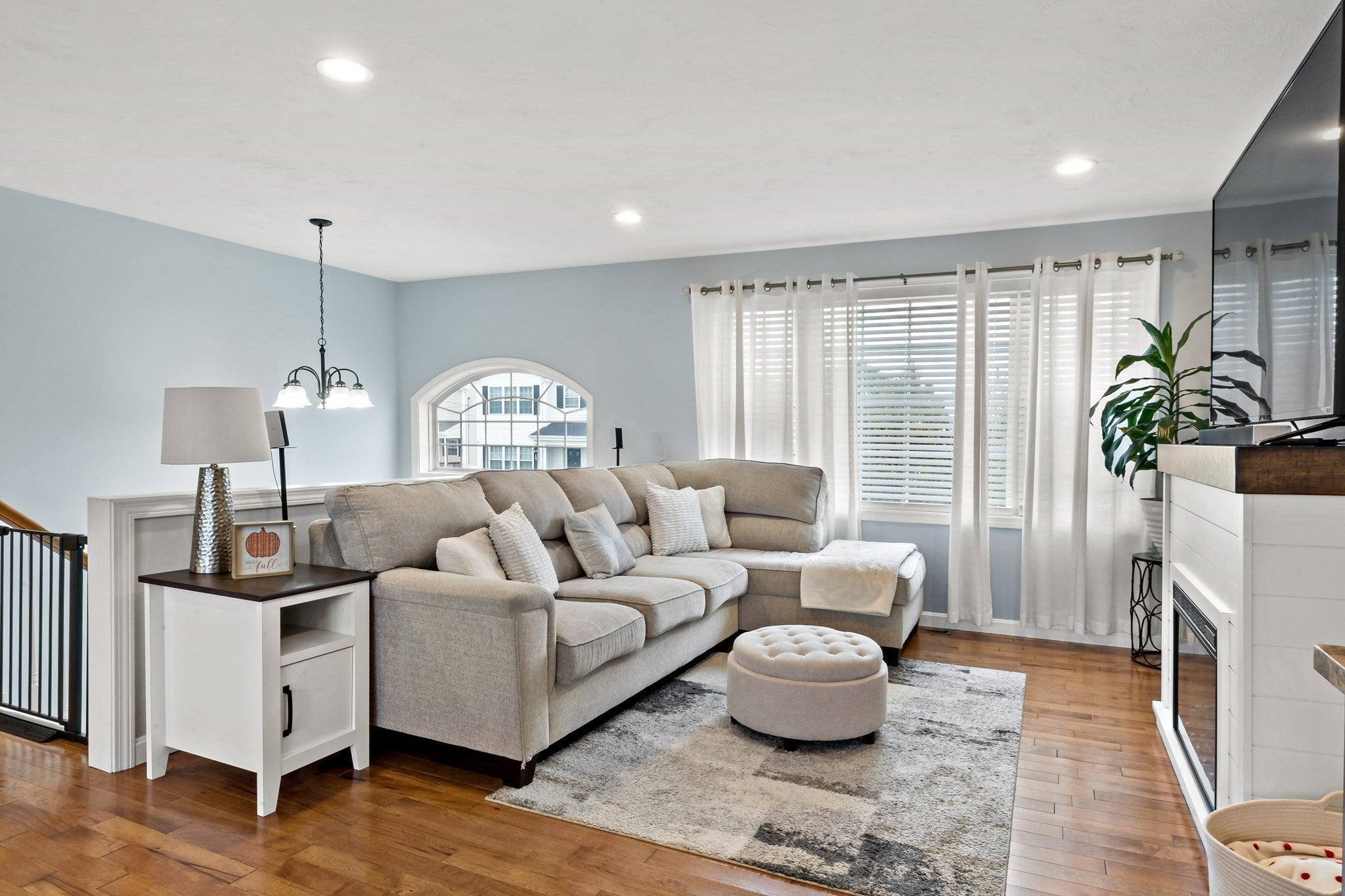 10 Tiffany Dr, Fall River, MA Photo #4