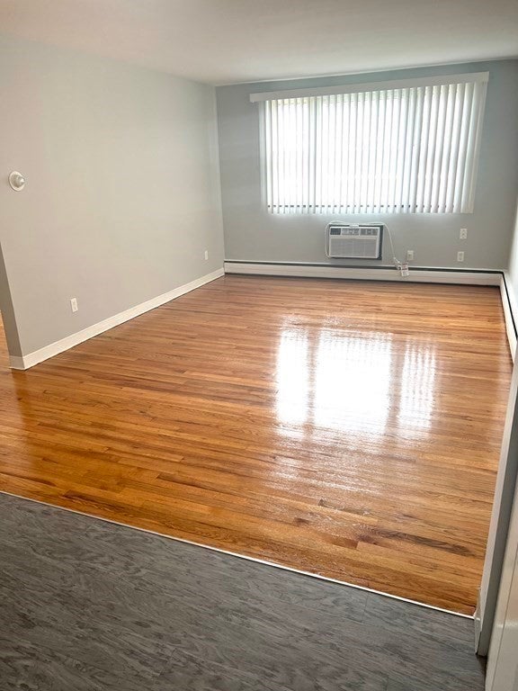 39 Carey Ave 7