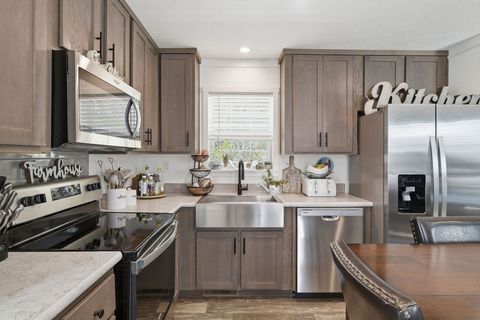 Photo of 2B Forest Hills Dr, Palmer, MA 01069 (MLS # 73514553)