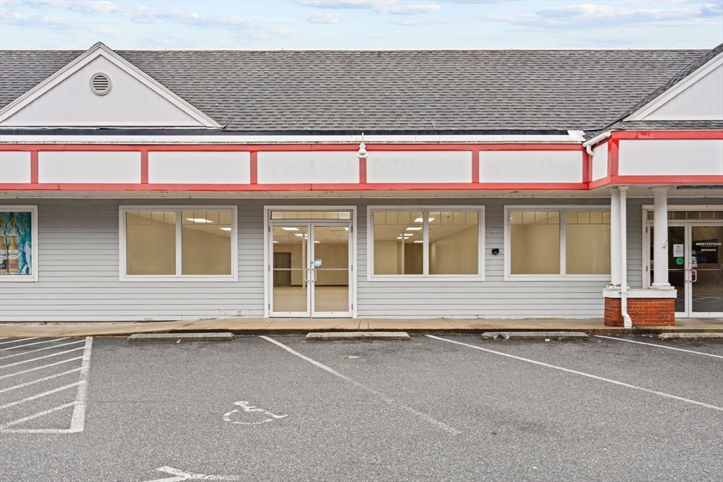 286 Main St 3