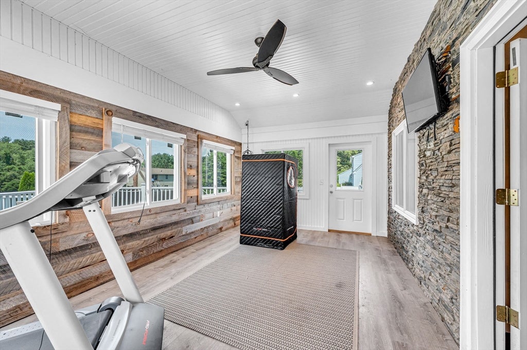 35 East Glen St, Westfield, MA, 35 East Glen St, Westfield, MA Photo #16