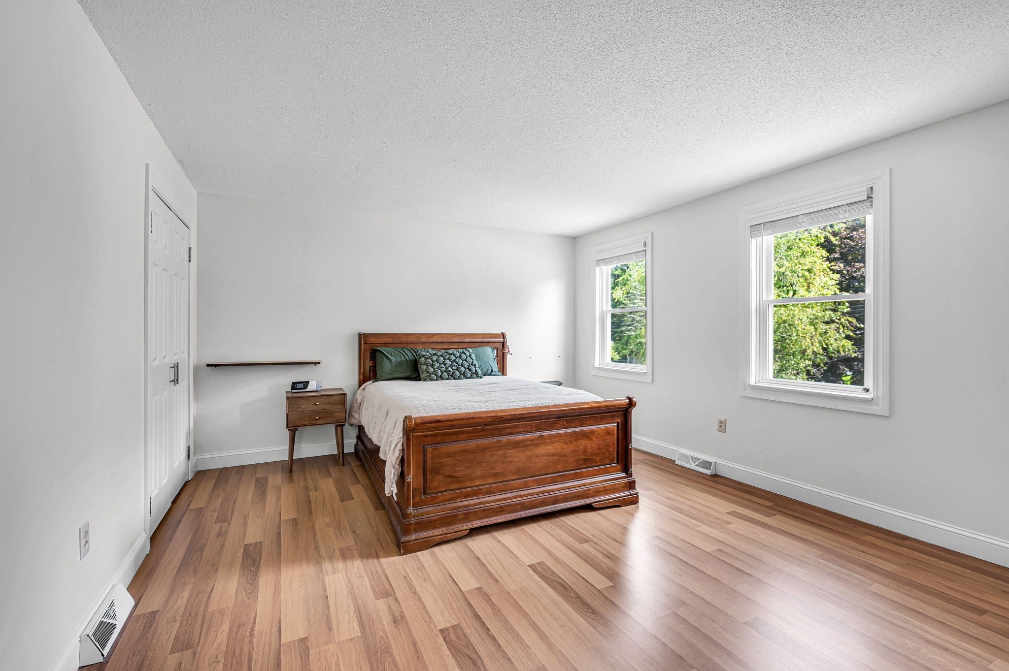 35 East Glen St, Westfield, MA Photo #19