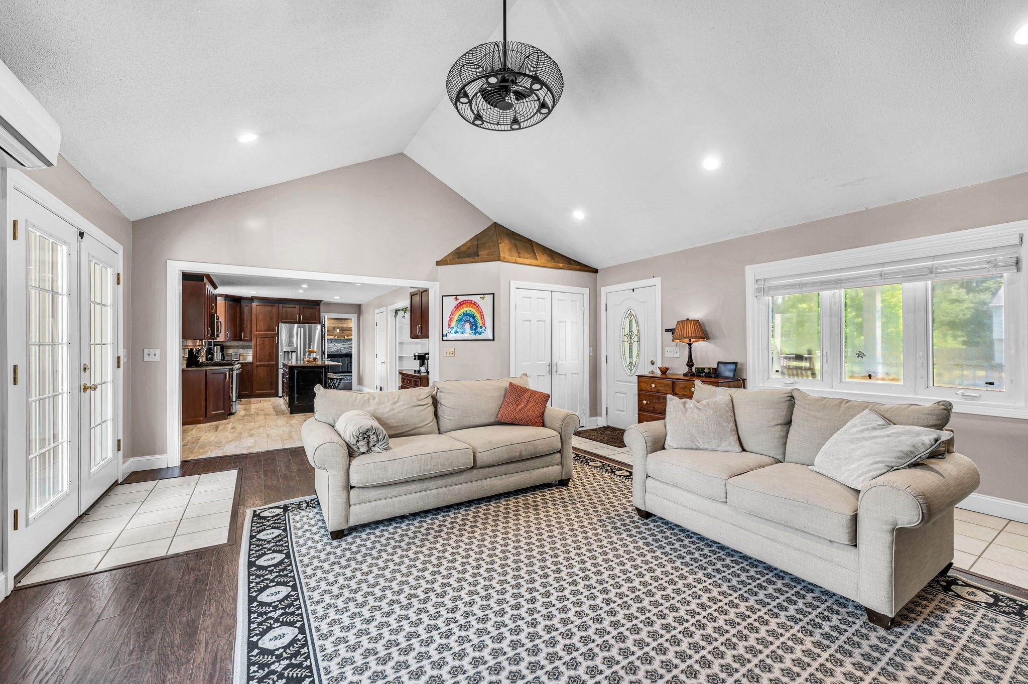 35 East Glen St, Westfield, MA Photo #7