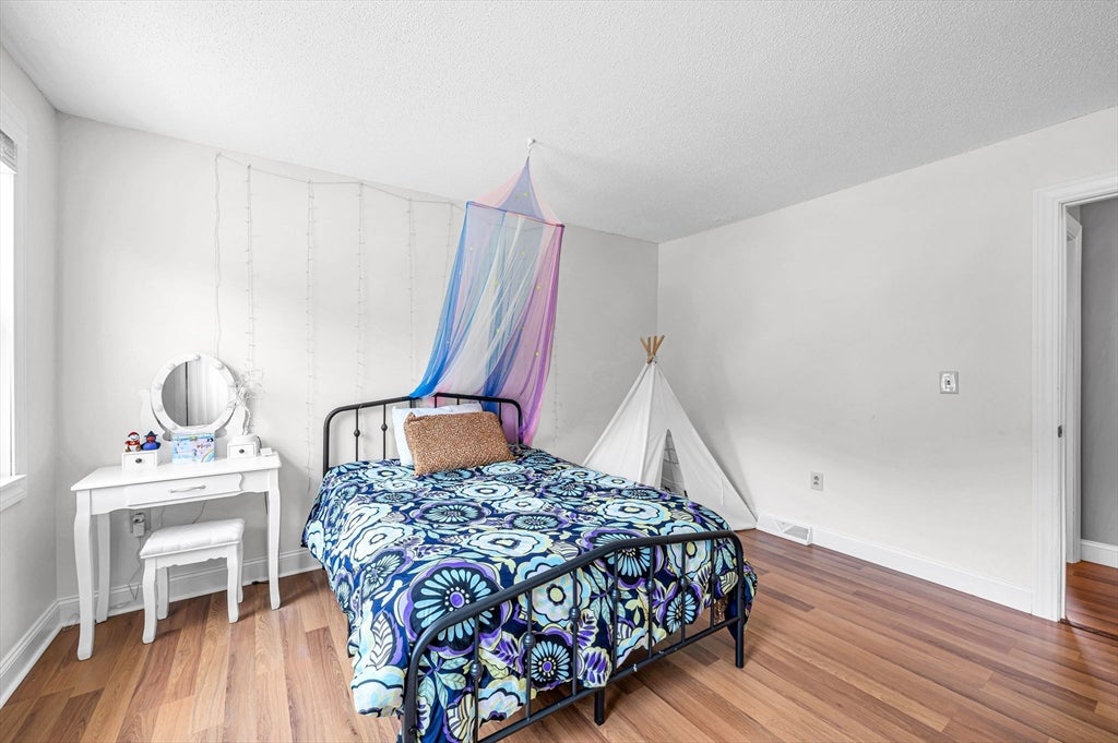 35 East Glen St, Westfield, MA, 35 East Glen St, Westfield, MA Photo #22