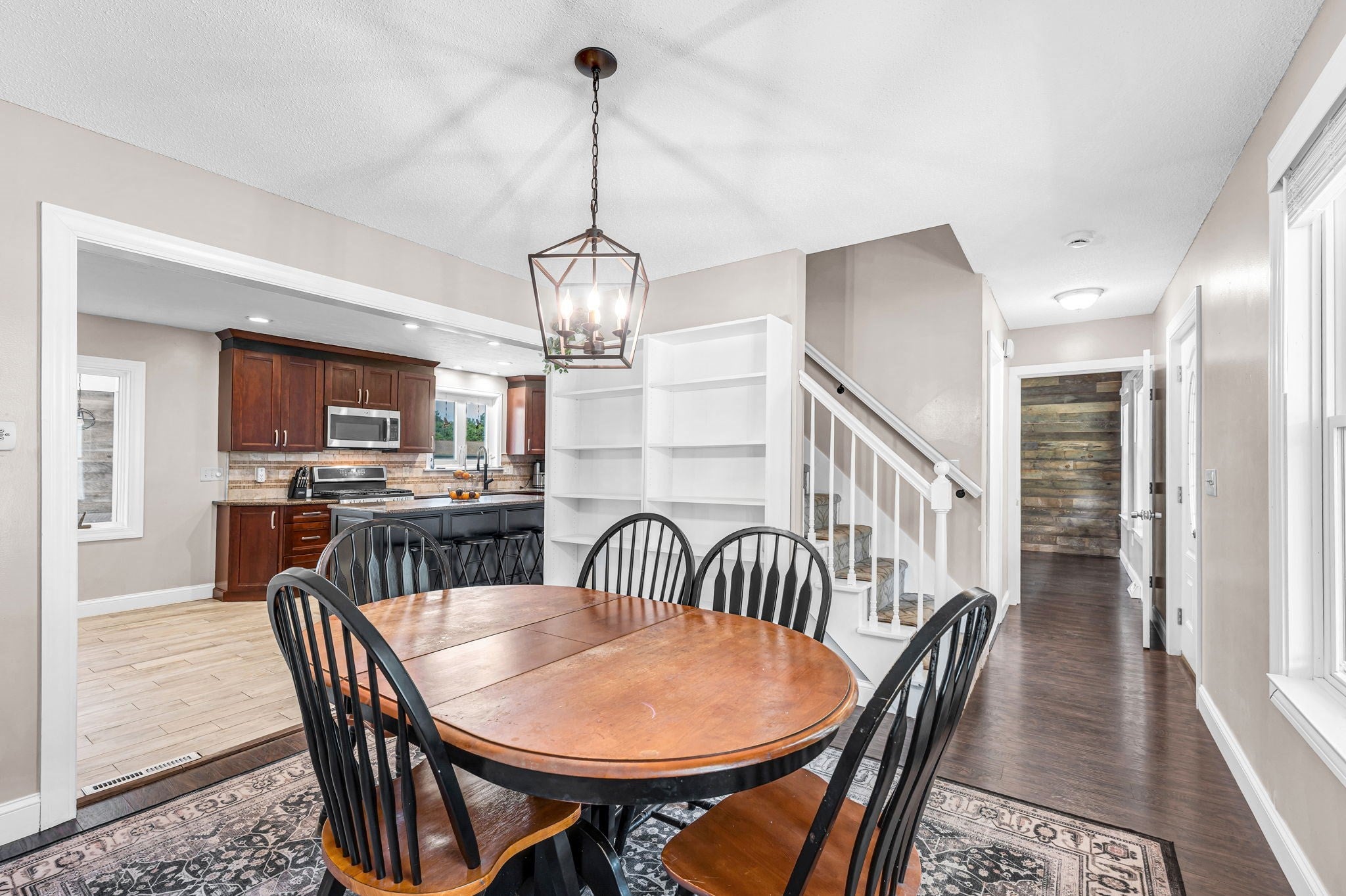 35 East Glen St, Westfield, MA Photo #13
