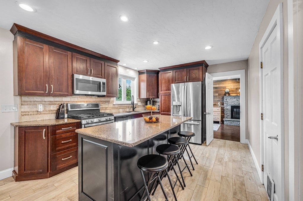 35 East Glen St, Westfield, MA, 35 East Glen St, Westfield, MA Photo #10