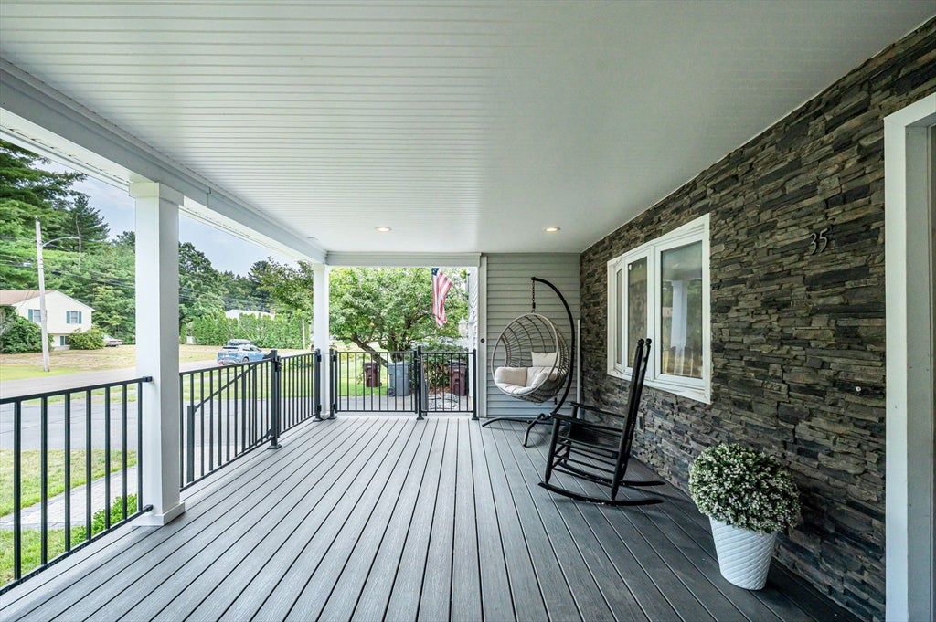 35 East Glen St, Westfield, MA, 35 East Glen St, Westfield, MA Photo #4