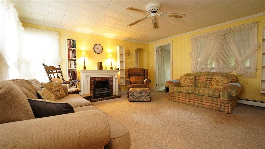 351 Towne St, North Attleboro, MA, 351 Towne St, North Attleboro, MA Photo #9