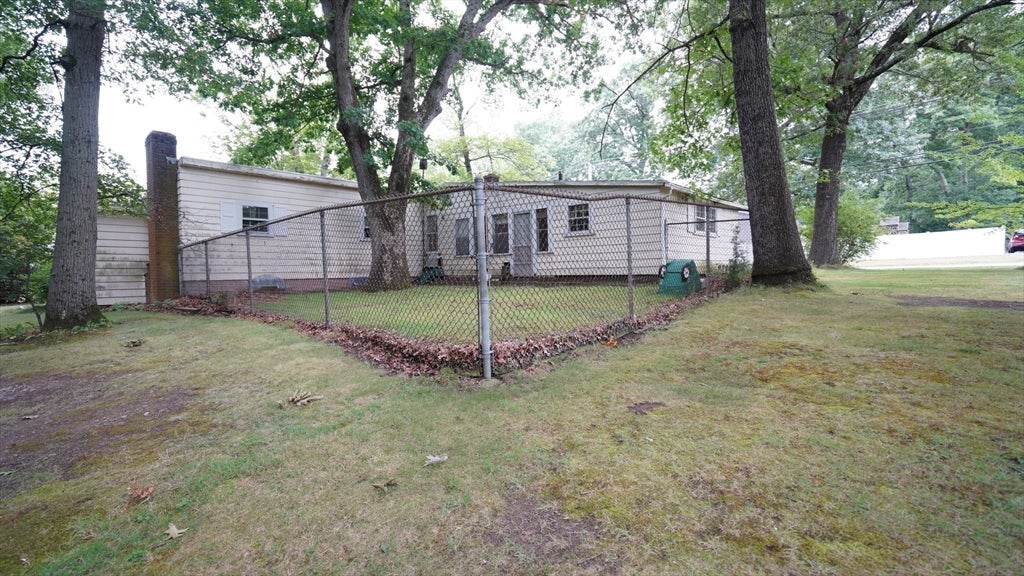 351 Towne St, North Attleboro, MA, 351 Towne St, North Attleboro, MA Photo #24