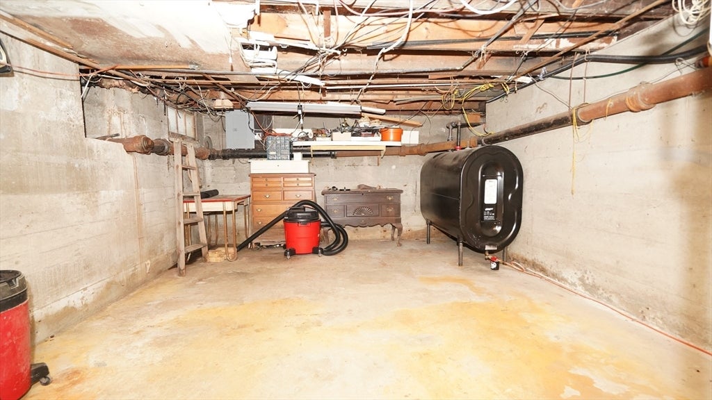 351 Towne St, North Attleboro, MA, 351 Towne St, North Attleboro, MA Photo #28