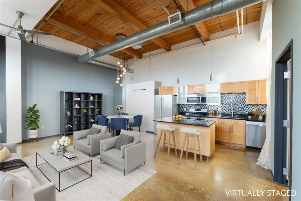 118 Holmes St 405