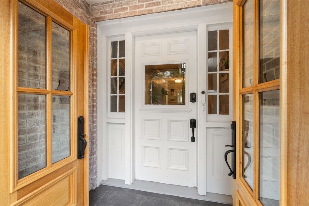 225 Walnut St