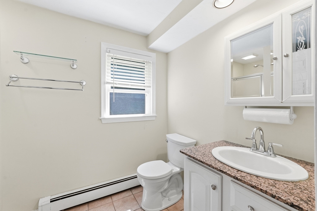 41 Lamplighter Dr, Shrewsbury, MA Photo #14