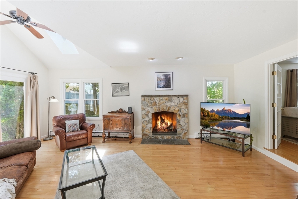 41 Lamplighter Dr, Shrewsbury, MA Photo #7