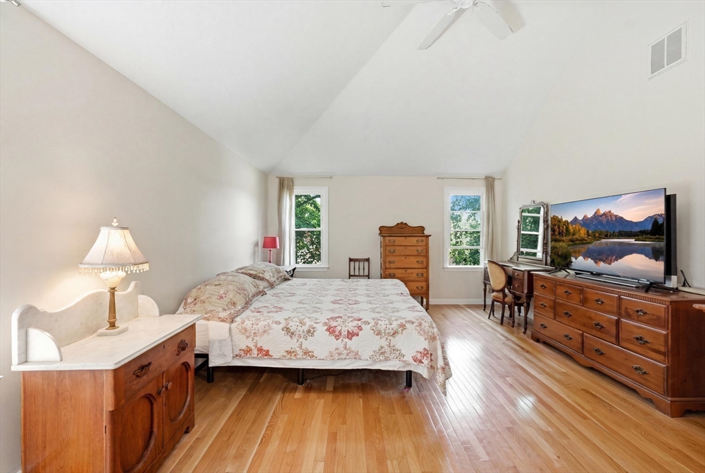 41 Lamplighter Dr, Shrewsbury, MA Photo #15