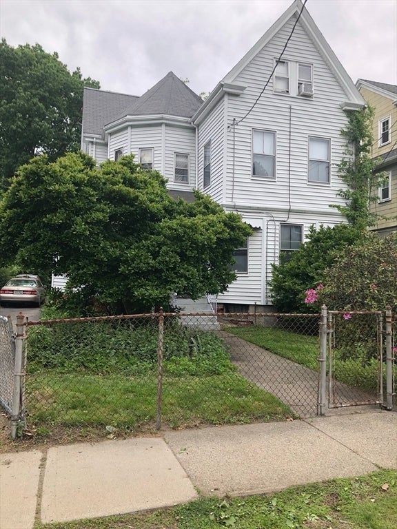 33 Melendy Ave