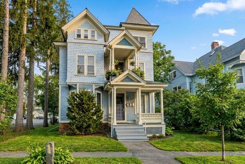 19 Trumbull Rd Northampton MA 01060