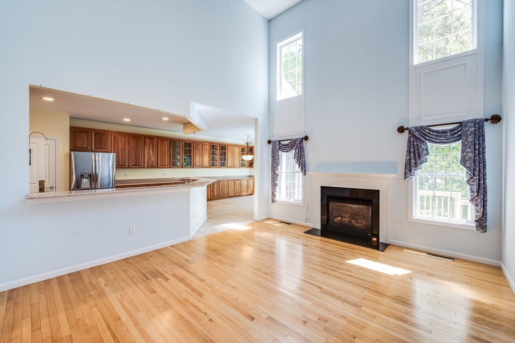 11 Great Pointe