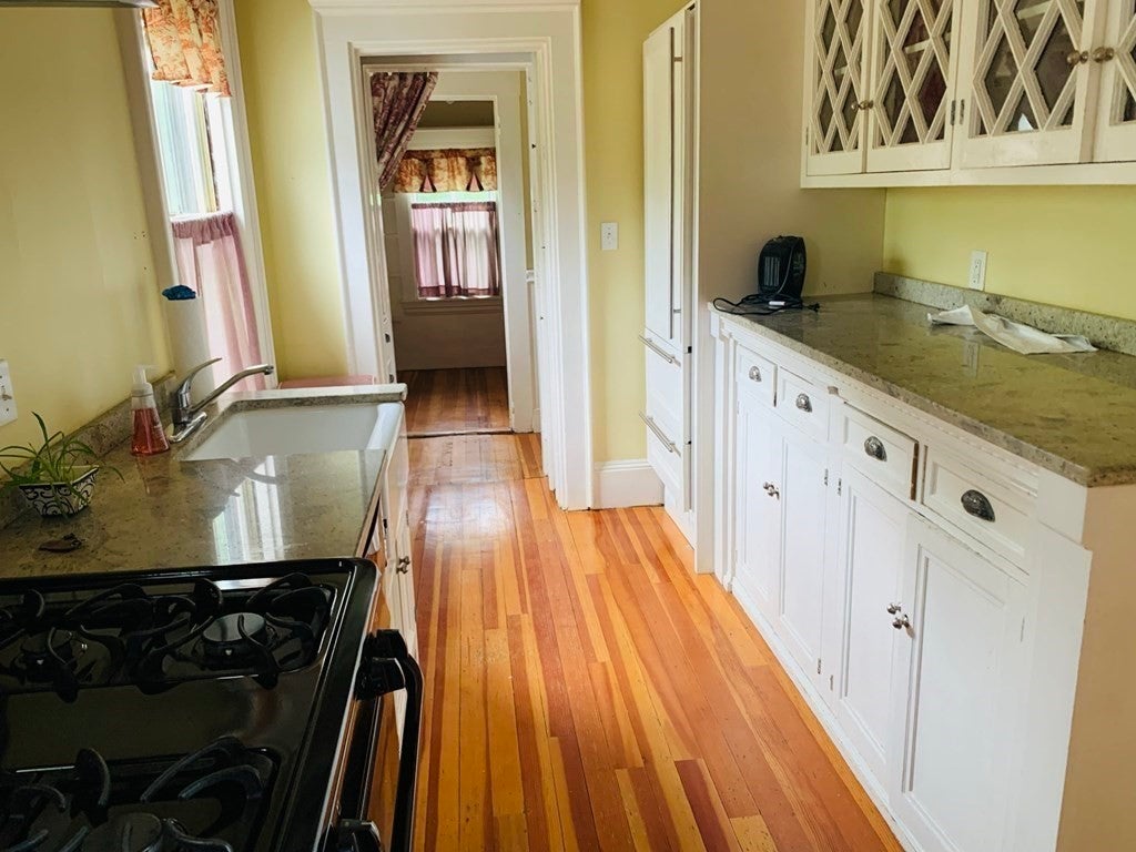 Photo of 984 Chestnut St, Newton, MA