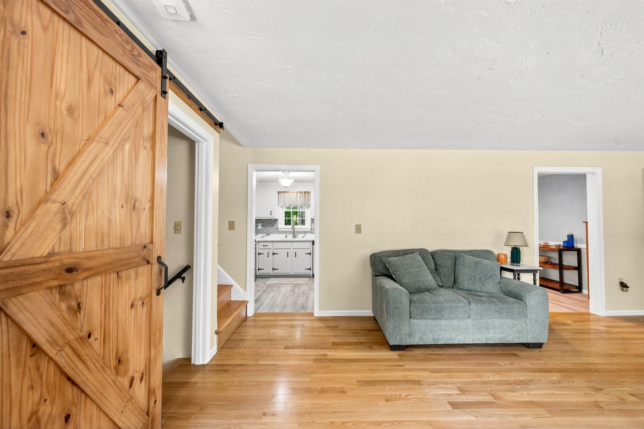 4 Charlotte Dr