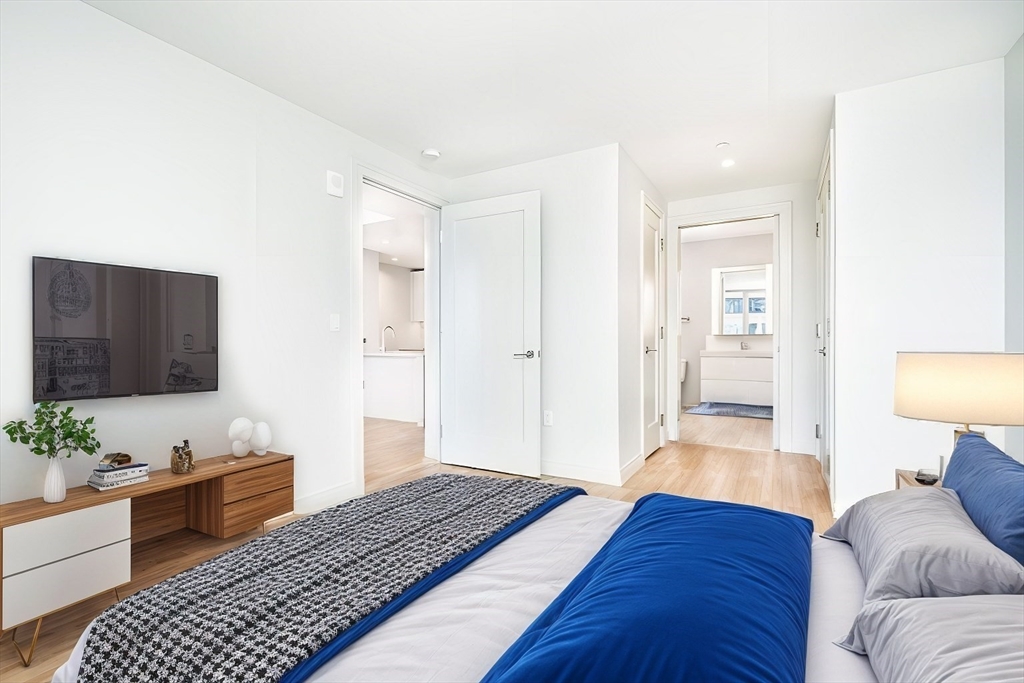 133 Seaport Blvd 1112