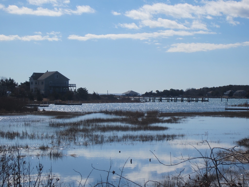 18 Ormond Dr