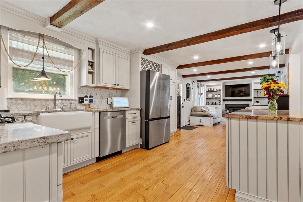 123 Houde St, Marlborough, MA Photo #7
