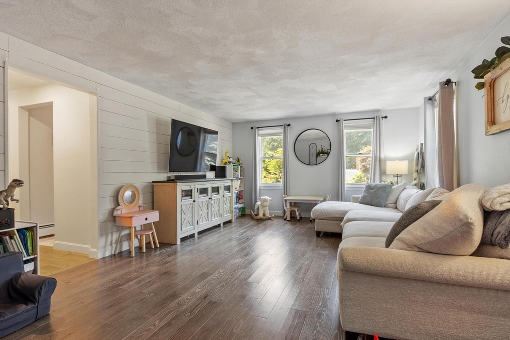 123 Houde St, Marlborough, MA Photo #13