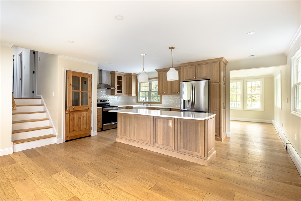 10 Knollwood Dr
