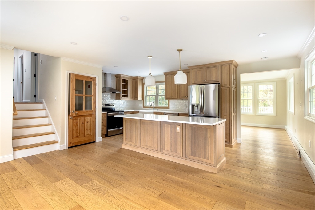 10 Knollwood Dr