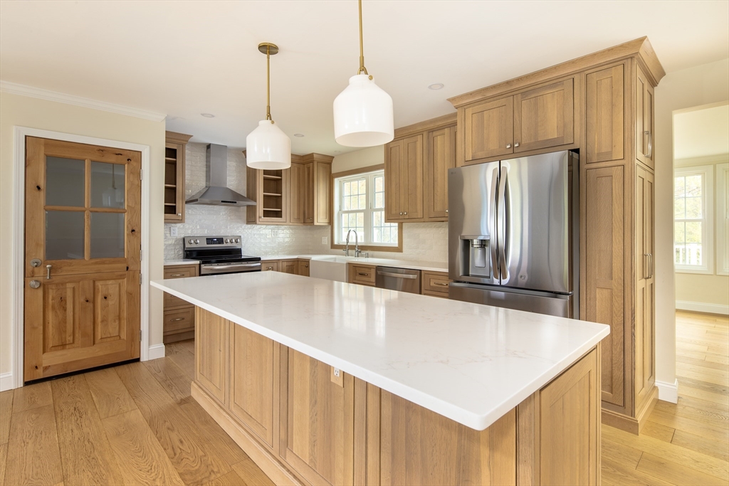10 Knollwood Dr