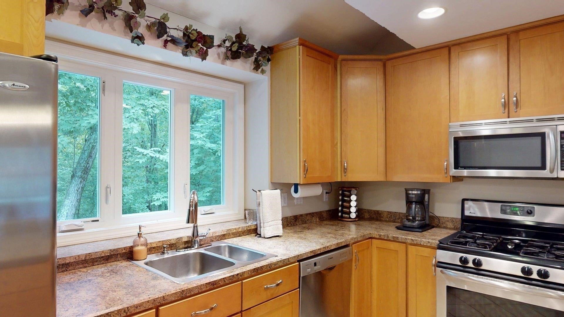 660 Thacher ST 14-02, Attleboro, MA, 660 Thacher ST 14-02, Attleboro, MA Photo #7