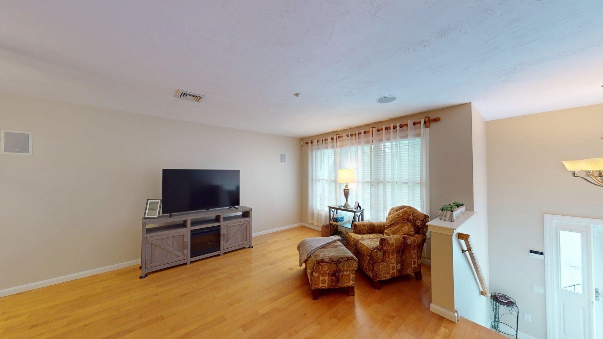 660 Thacher ST 14-02, Attleboro, MA, 660 Thacher ST 14-02, Attleboro, MA Photo #3
