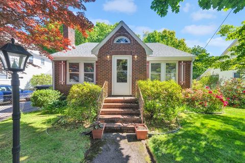 Photo of 15 Berkeley Street, Arlington, MA 02474 (MLS # 73525387)