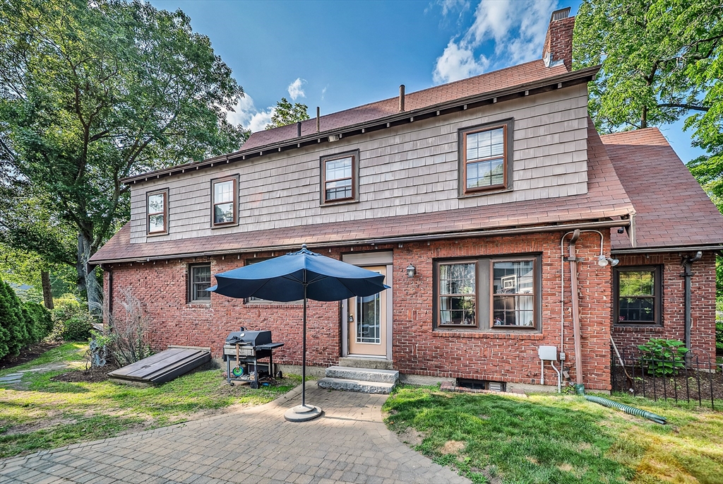 80 Glen Avenue
