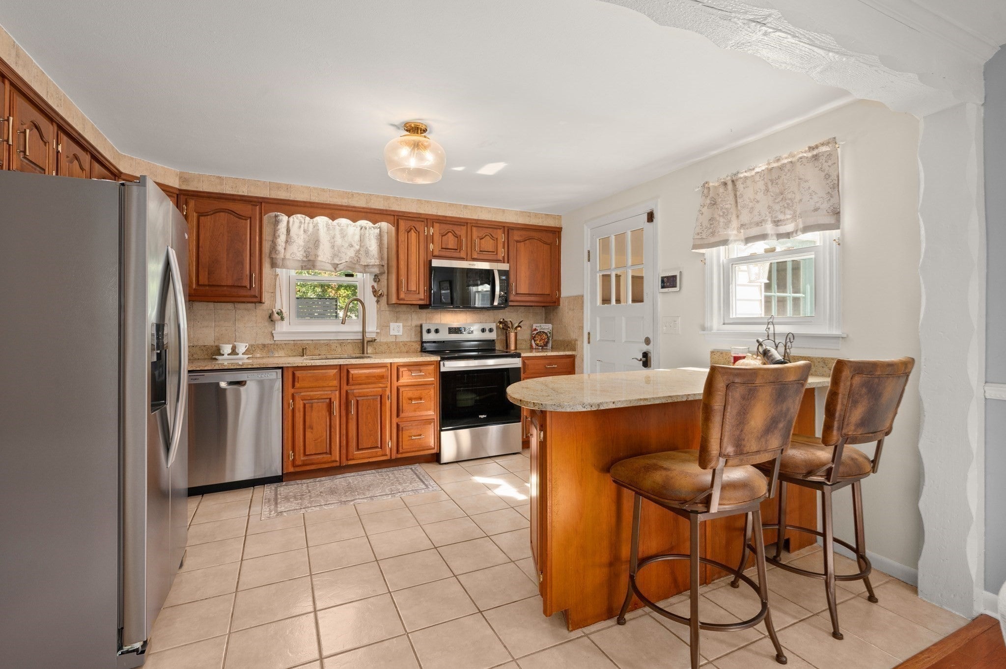 9 Parker Rd, Groveland, MA, 9 Parker Rd, Groveland, MA Photo #12