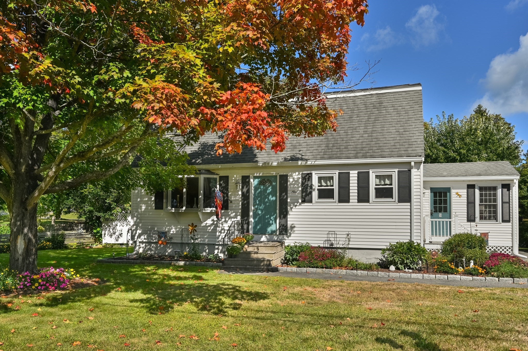 9 Parker Rd, Groveland, MA, 9 Parker Rd, Groveland, MA Photo #2