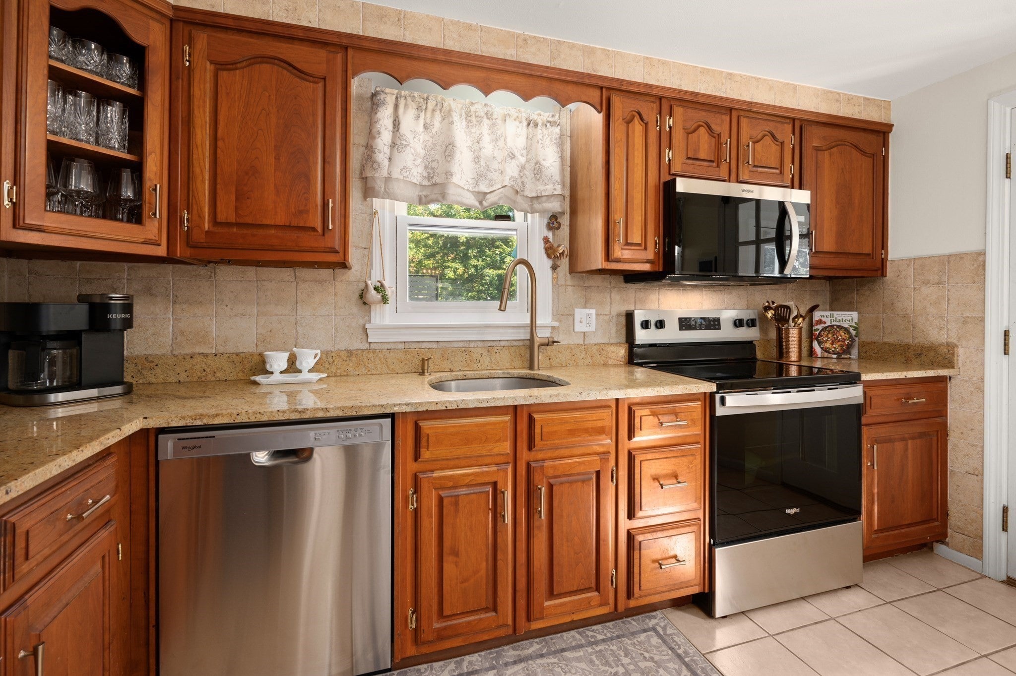 9 Parker Rd, Groveland, MA, 9 Parker Rd, Groveland, MA Photo #11