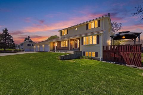 54 Helen St Chicopee MA 01020