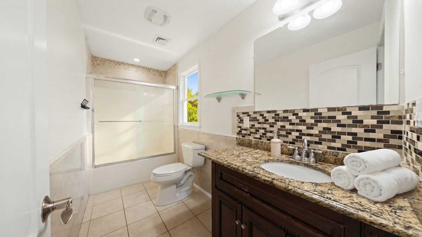33 Woodland Ave, Saugus, MA, 33 Woodland Ave, Saugus, MA Photo #13