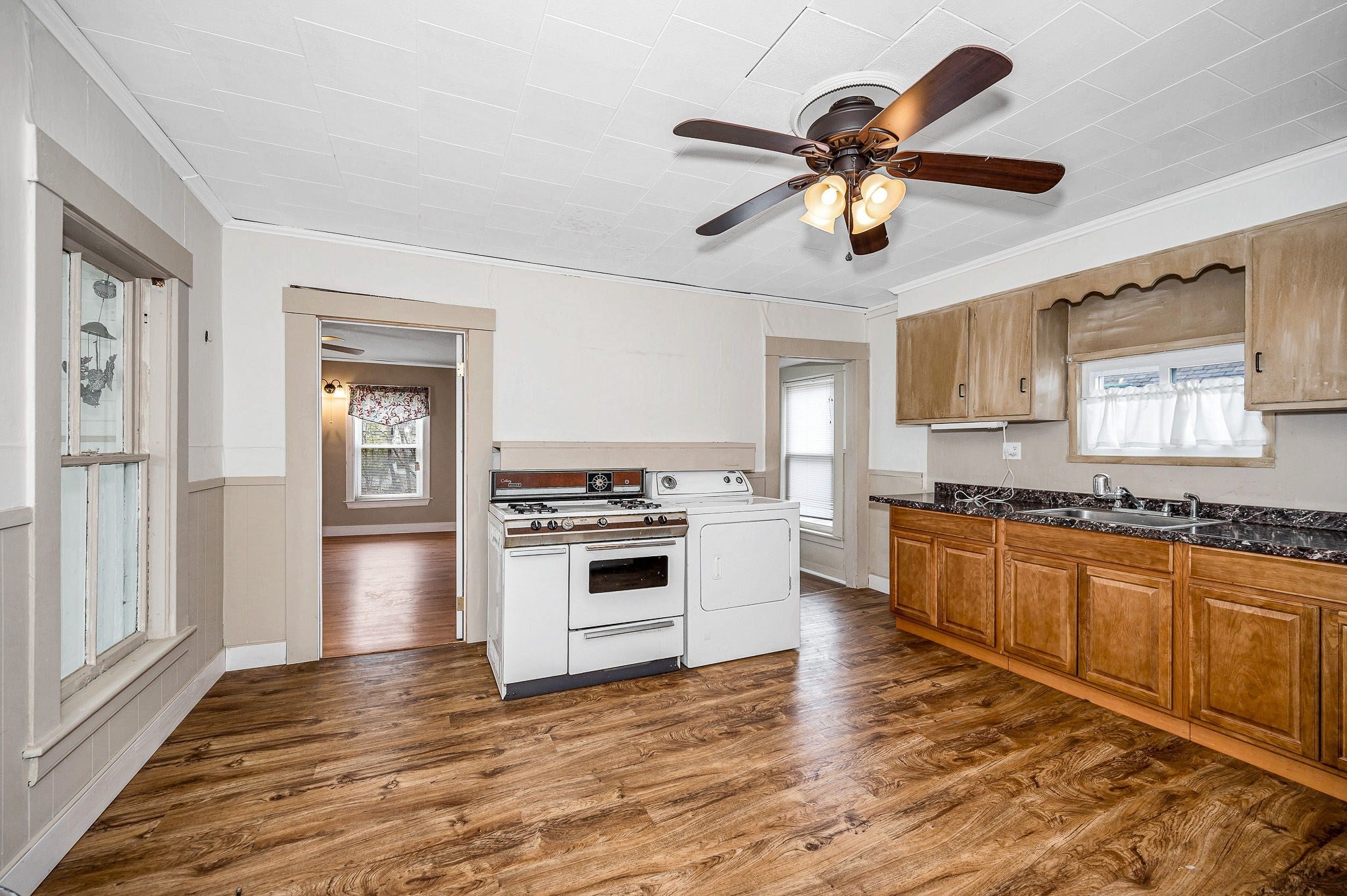 17 Coral St, Lowell, MA, 17 Coral St, Lowell, MA Photo #6