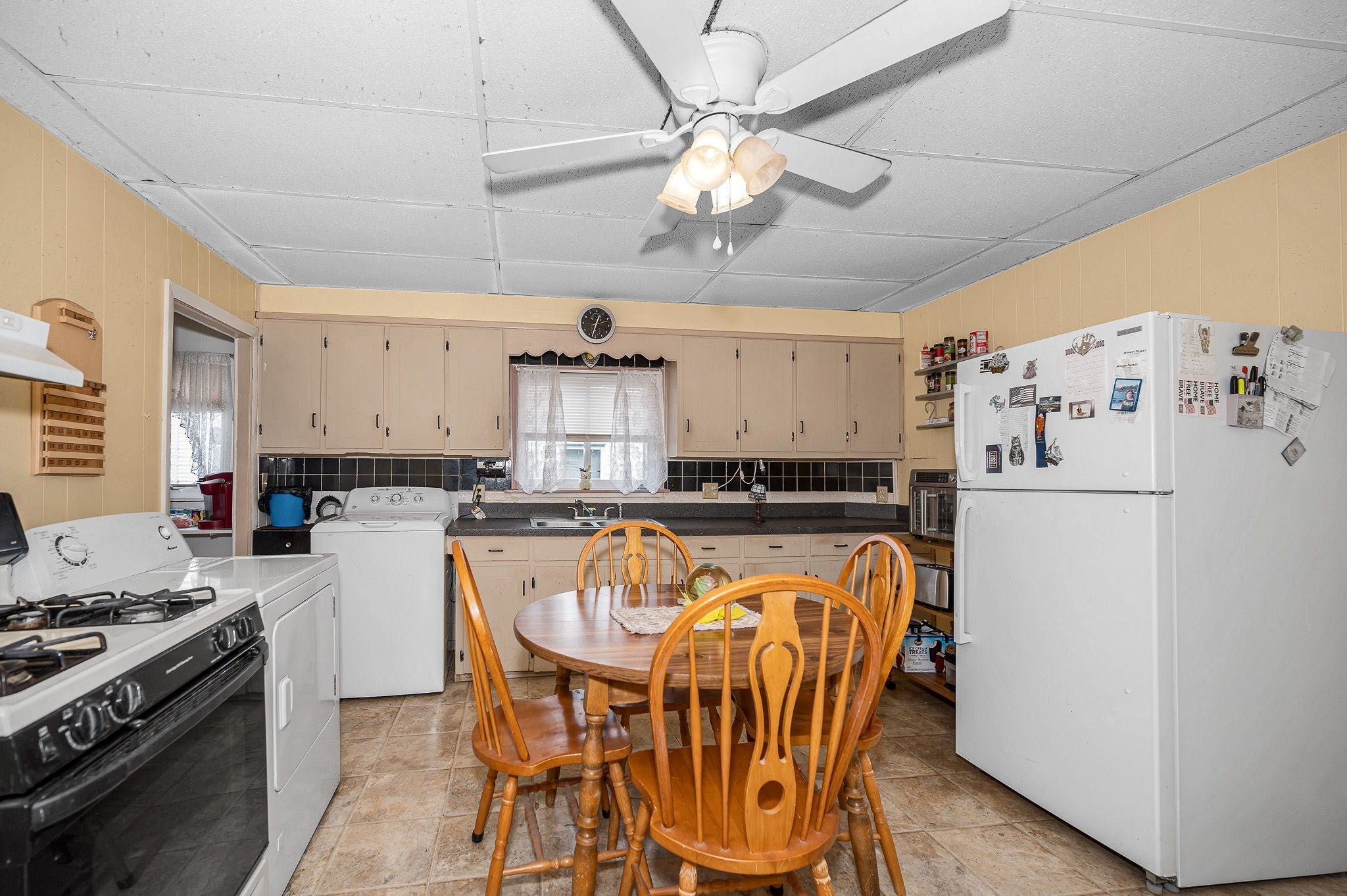 17 Coral St, Lowell, MA, 17 Coral St, Lowell, MA Photo #12