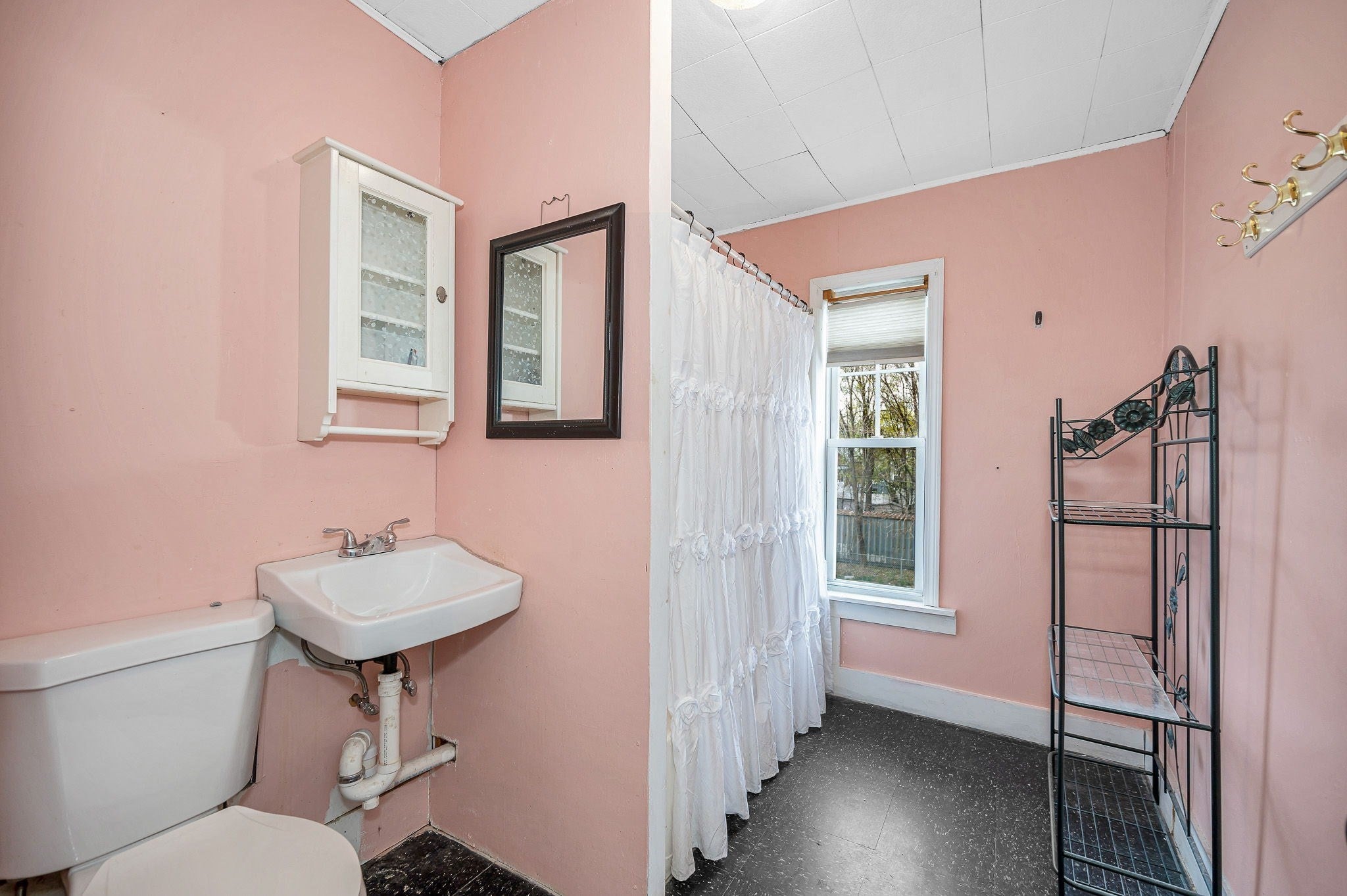 17 Coral St, Lowell, MA, 17 Coral St, Lowell, MA Photo #10